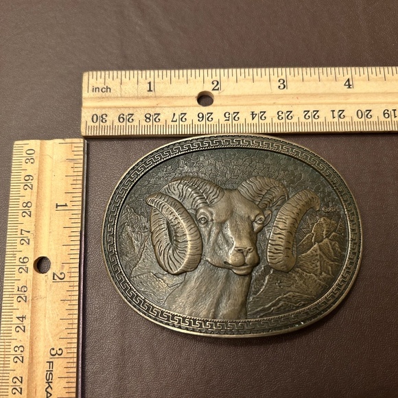 Vintage solid brass sheep ram belt buckle. Award design medals. Euc - Picture 2 of 4